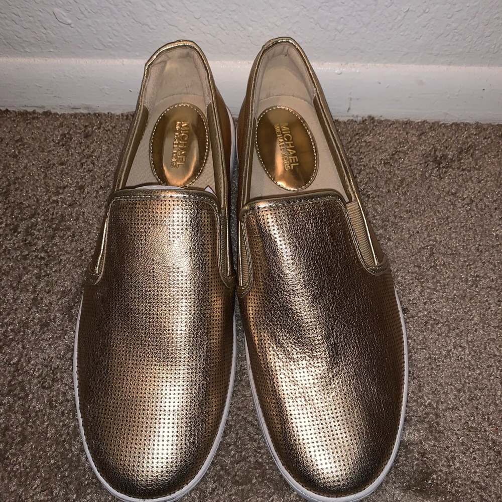 Gold super cute MK slip on